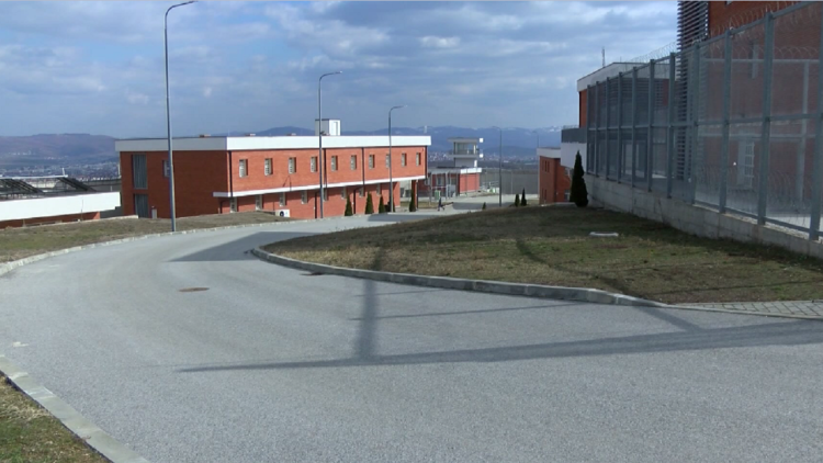 Prison “debt” for Danes / Agreement, 300 foreigners deported to Gjilan
