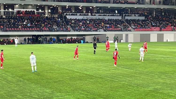 Fiery atmosphere in “Air Albania”, the derby of the capital starts