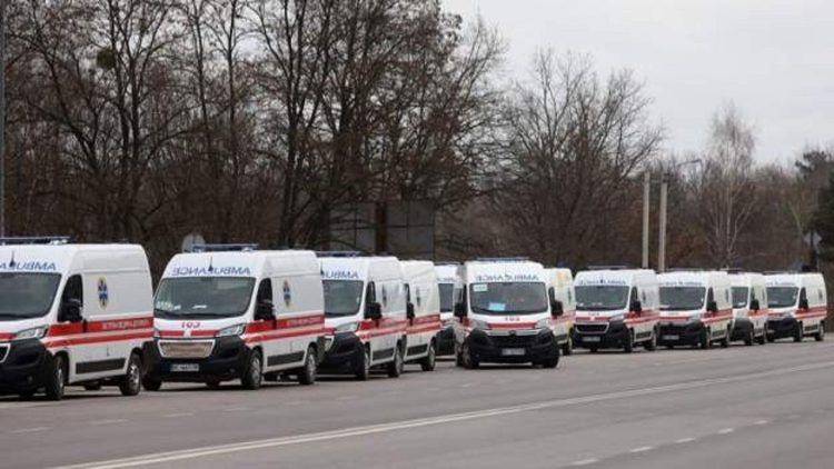 What do we know about the military base in Lviv?