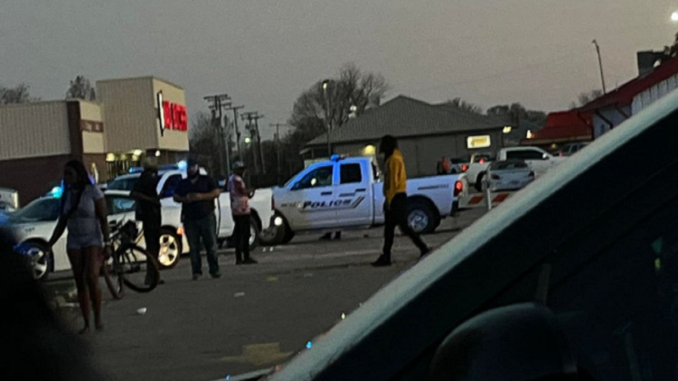 Horror at the car show, 1 dead and 20 injured