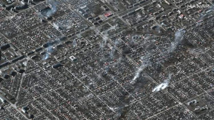 Officials confirm: 300 civilians killed in Mariupol theater bombing