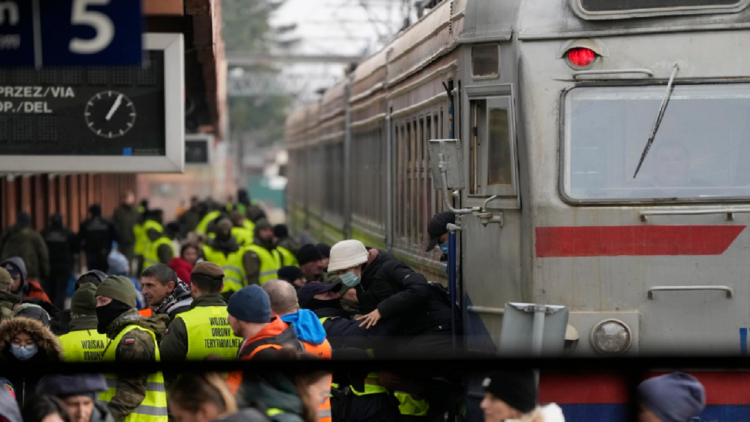 Poland under pressure as 1 million refugees flee Ukraine