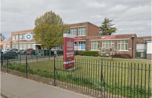 13-year-old dies of heart attack during ‘medical emergency’ at school in Britain (photos)