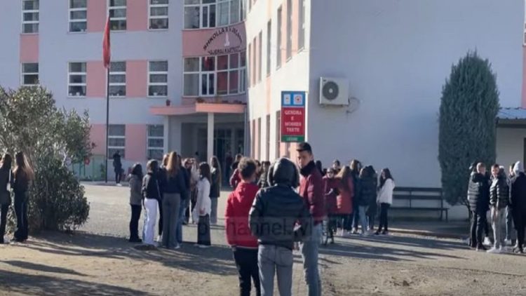 Fewer students in Lezha / In rural areas, residents are afraid of collective classes