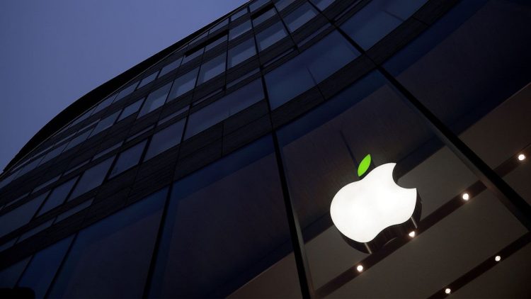 Apple bans all product sales in Russia, while Russia Today and Sputnik apps removed from App Store
