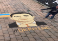 The Albanian creates a mosaic with the portrait of the Ukrainian president, Volodymyr Zelensky
