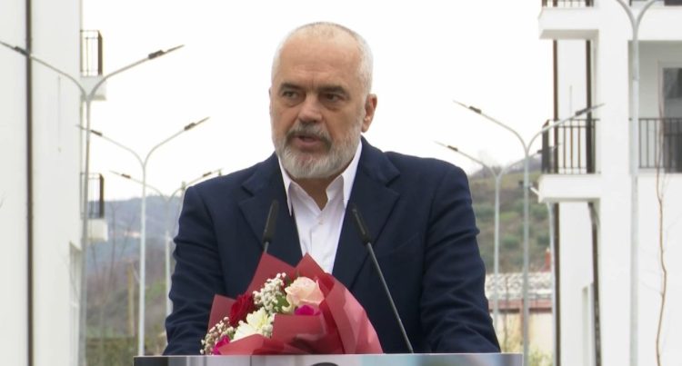 230 new apartments in Manëz / Rama participate in the handover of houses