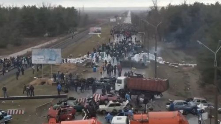 The Ukrainians stop the Russian army, block the entrance to the nuclear power plant