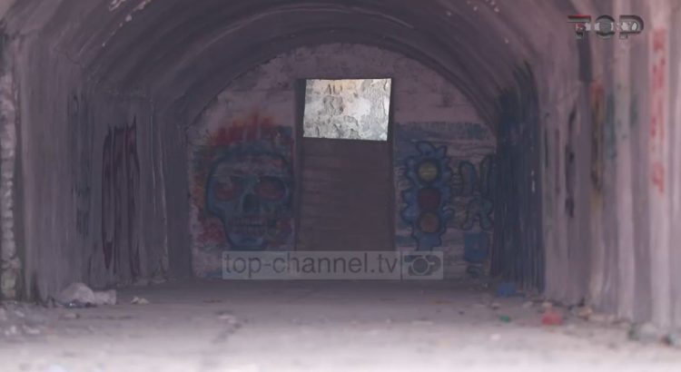 Top Story / Totally defenseless Albanians, how shelters damaged during communism were destroyed