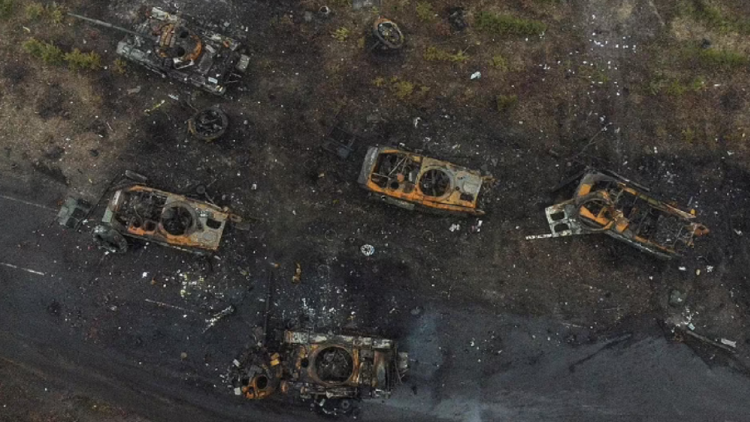 Destroyed Russian tanks occupy the streets of Kiev (Photos)