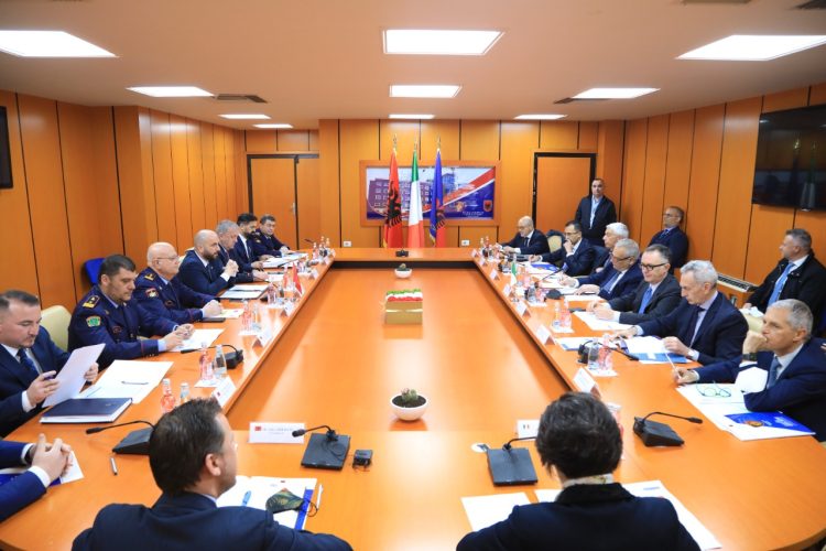 Gledis Nano welcomed today his counterpart, the General Director of the Italian State Police, Lamberto Giannini