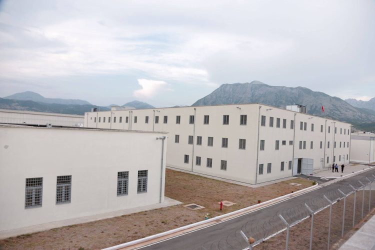Arrested for abuse of office, the Court leaves the director of the Reçi prison under house arrest