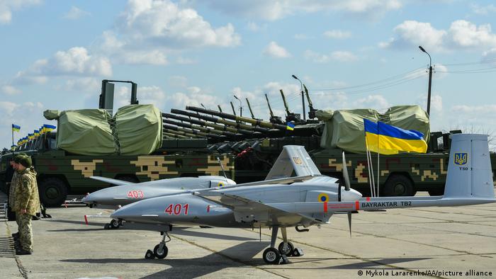 From aerial surveillance to missile launch / Modern drone combat at the front
