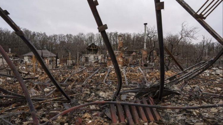Russian village in northern Ukraine engulfed in flames, Russians claim Ukrainians are to blame