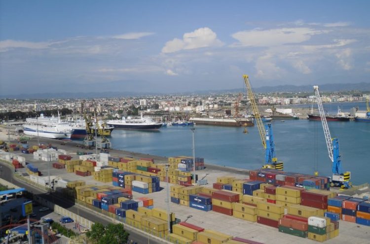 Serious in the port of Durrës, the employee lost his life after being hit by a crane
