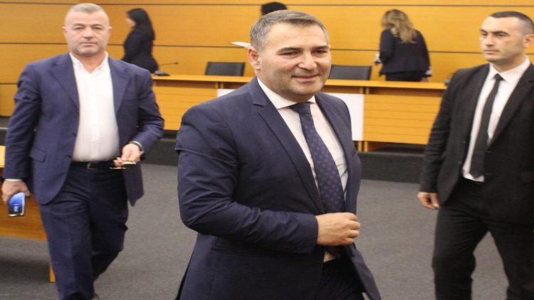 Dismissed in 2019 for 80 thousand undocumented euros, KPA leaves in force the decision for former prosecutor Simon Pashuku