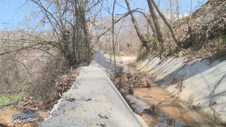 Fixed Fare / Four times tender for a non-functioning irrigation canal.  8 million ALL did not send water to agricultural lands, two other tenders are in procedure…