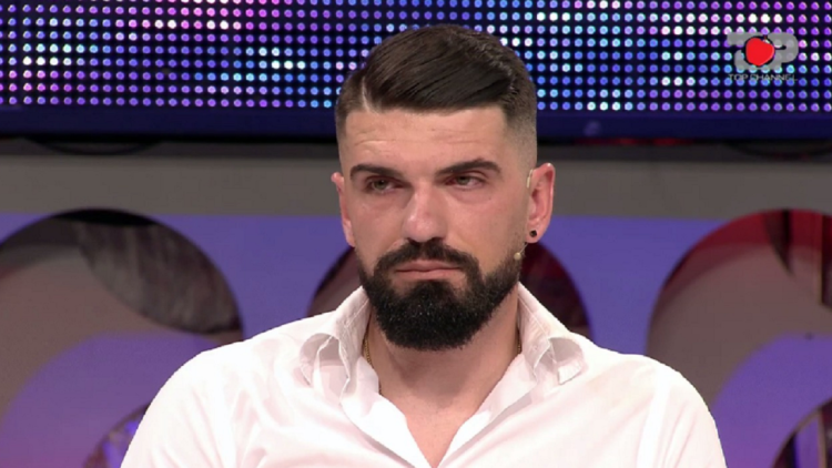 Bora and competitors in tears / Astrit receives the sad news about his father, but stays in the studio for Rrushen