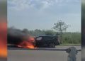 Video / The vehicle in Fier is engulfed in flames, no one is injured
