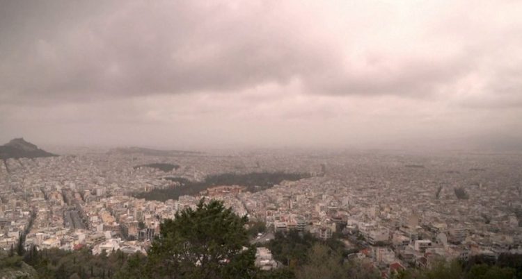 African dust over Greece / Cloud from Sahara desert will stay for several days