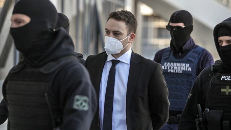 Murder in Glyka Nera / Babis and police witness clash in court: You did not touch the child at all!