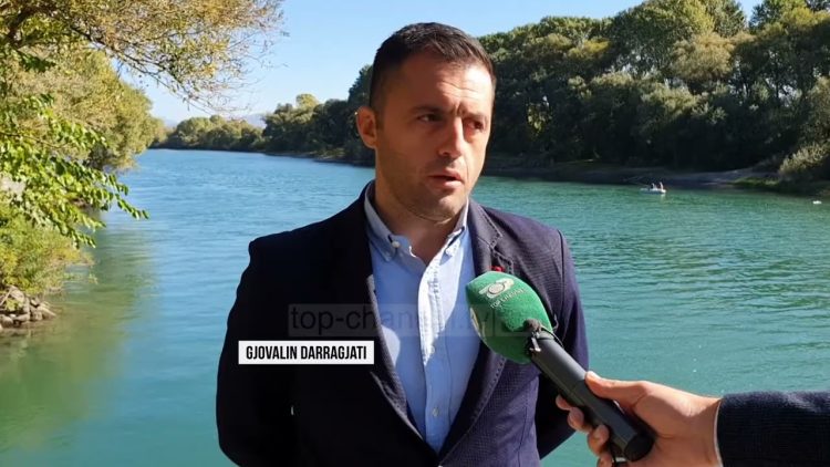 After the dismissal of the mayor Bardh Spahia, the administrator of Dajçi and the member of the Democratic Party, Gjovalin Darragjati, reacted harshly: Decisions like those of the Communist Party committee
