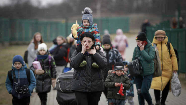 Russian troops attack evacuation bus in eastern Ukrainian city, reportedly injured