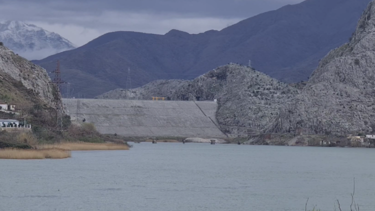 The water level in the hydropower plants increases / Fierza 4 meters more in 4 days, komani and vau i dejes near the maximum point