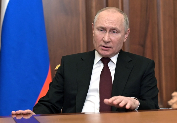 Vladimir Putin: Whoever tries to defend Ukraine will get an answer from us, we do not think twice