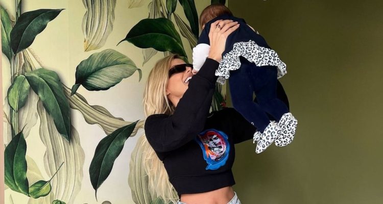 “Just like his mother” / Marina shows the “habit” that his daughter has taken