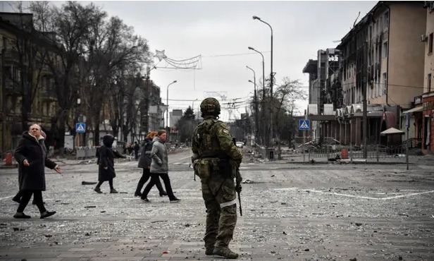 Moscow says ‘hundreds of Ukrainian soldiers surrendered’ in Mariupol (photos)