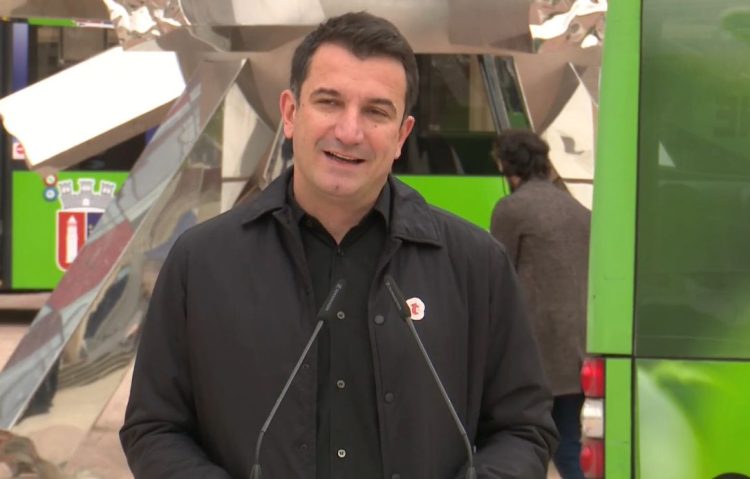 Veliaj presents the green fleet: Today the ticket in Tirana is the cheapest in the region. Three dedicated lane bus lines