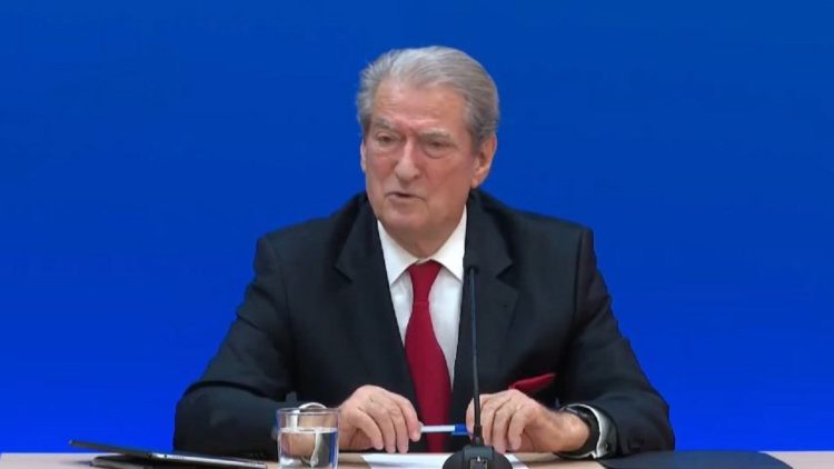 DP, clash with judges / Berisha complains in Vetting about Blerina Muca, Bardhi complains about Zhukri