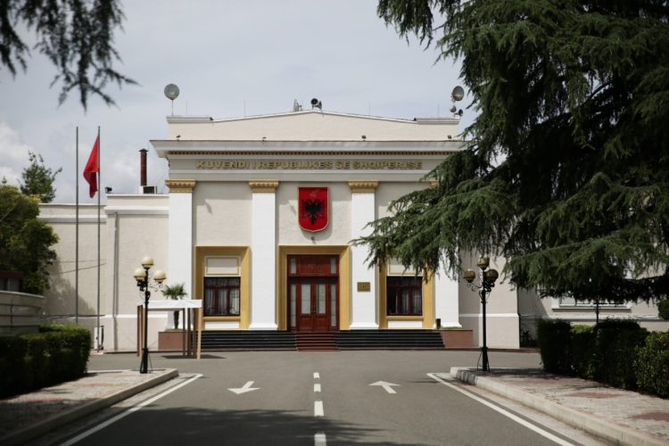 The new president still without a name / The second round, the Assembly convenes in the afternoon