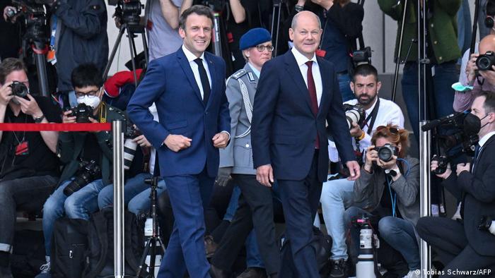 Macron: New political body, to join the Western Balkans, Scholz agrees!