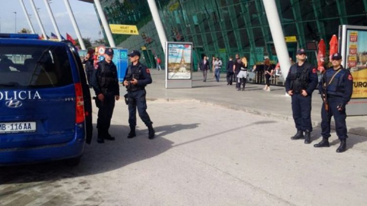 He tried to cross the border with forged documents, the 53-year-old Turkish man was arrested in Rians