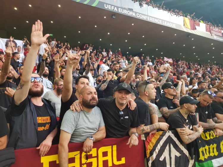Video / With flags and banners, the fans in “Air Albania” are louder than ever