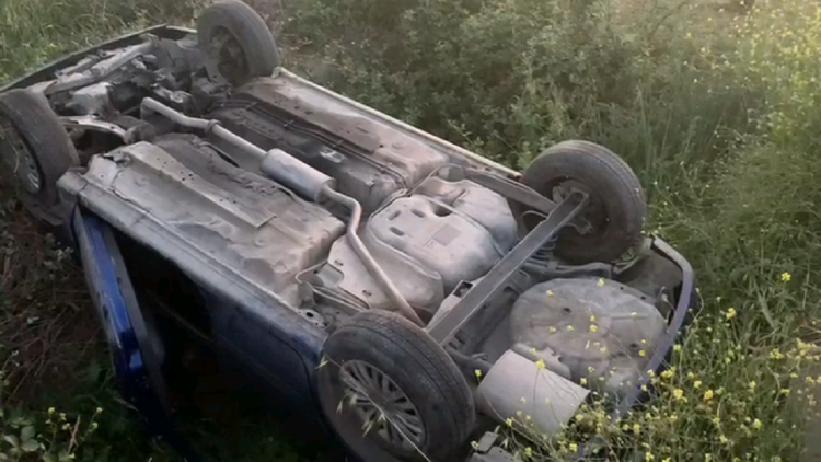 The vehicle goes off the road overturning, thankfully the driver escapes