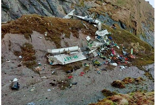 Twenty bodies found in plane crash with 22 passengers in Nepal (photos)