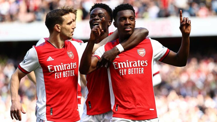 Champions-flavored victory for Arsenal, Everton getting closer to survival