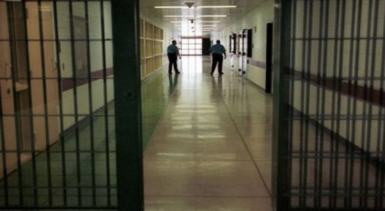 The plan of the prisoner in Korça fails / He drank medicine and ended up in the hospital, he tried to steal the doctor’s scalpel
