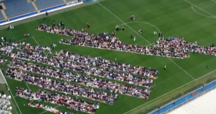 Eid forgiveness on the field / Organized by the ‘Black Revers’ team in Great Britain