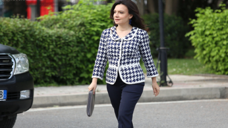 How Albanian politicians dressed today / Here are the colors that prevailed (Photo)