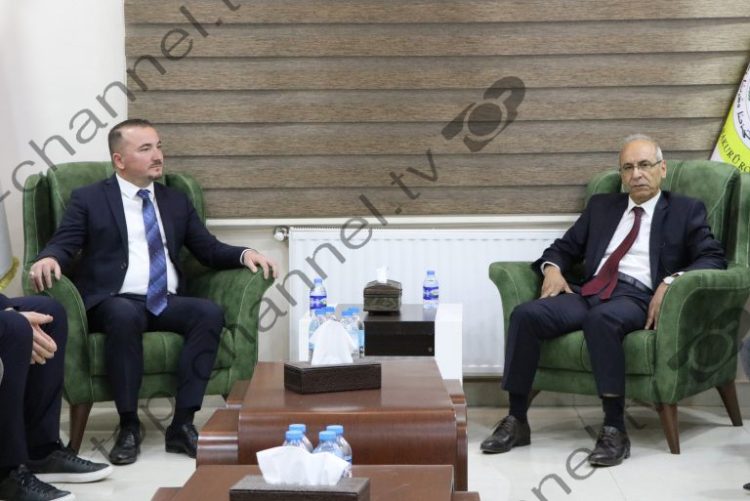Exclusive / Images emerge from the signing of the agreement for the repatriation of 13 Albanians from Syria