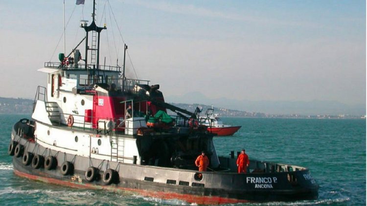 He had left for Albania / The tugboat sinks, one dead and seven missing