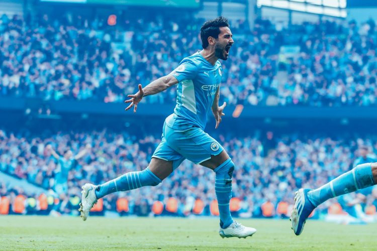 The “thriller” end of the Premier League, Manchester City wins the eighth title in history