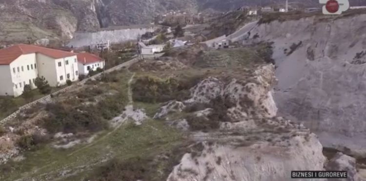Inside Story / How the bones were loaded on the quarry trucks