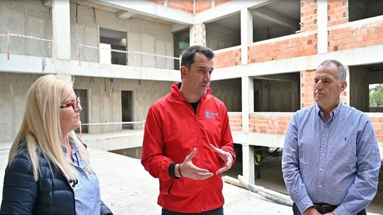 New 9-year school “17 Shkurti” in Qesaraka, Veliaj: The quality is the same as the center schools, ready for the new school year
