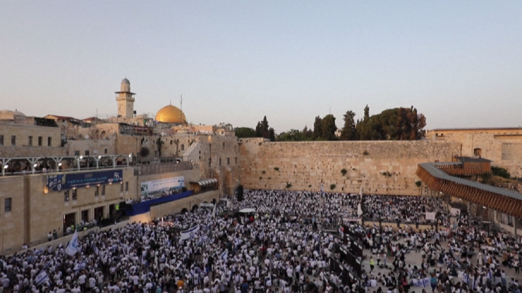 Over 140 injured in riots in Jerusalem, Israelis shoot at Palestinian homes