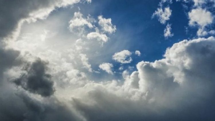 Cloudy skies and light rain, weather forecast for today